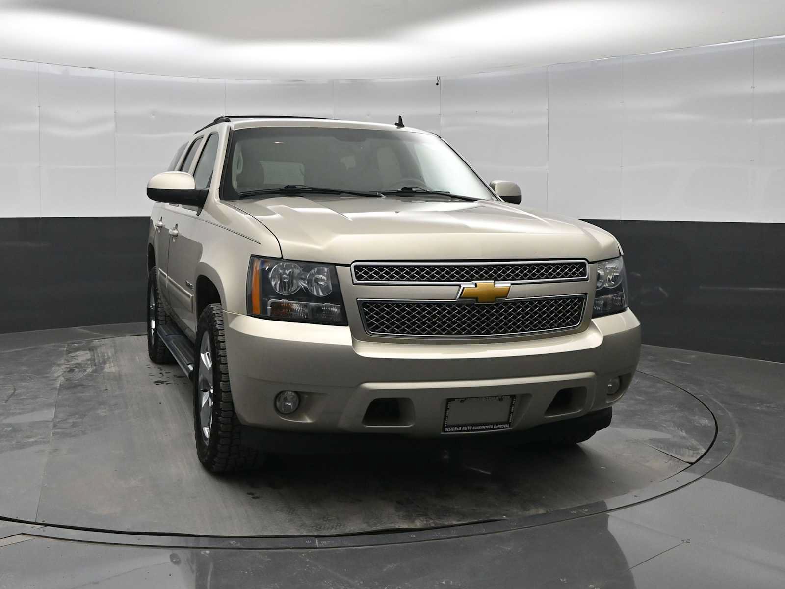 Used 2014 Chevrolet Tahoe LT w/ Luxury Package RWD video 2