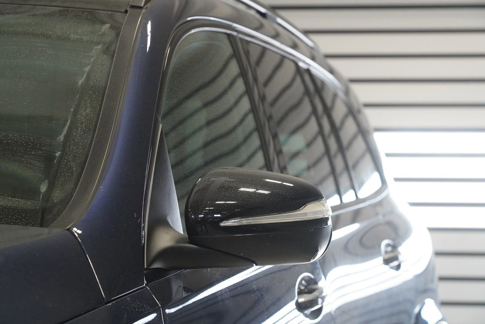 New 2026 Mercedes-Benz GLS 450 4MATIC image 9