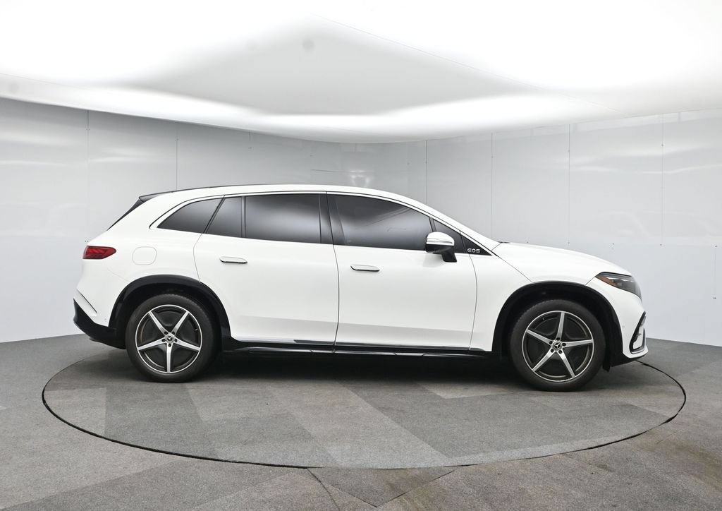 Used 2023 Mercedes-Benz EQS 580 4MATIC SUV image 6