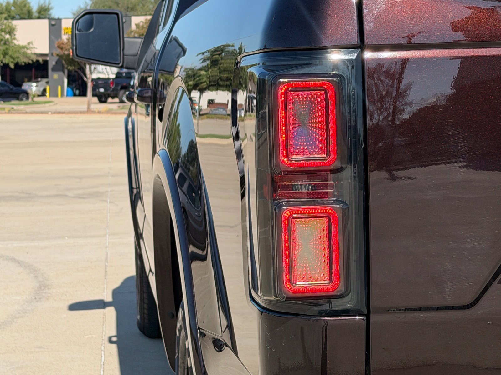 Used 2018 Ford F150 XLT w/ Equipment Group 302A Luxury AWD/4WD image 16