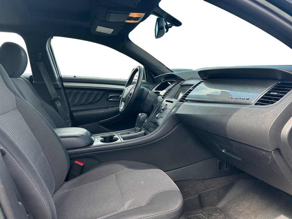Used 2018 Ford Taurus SEL w/ Equipment Group 201A FWD image 17
