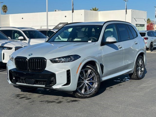 New 2026 BMW X5 xDrive50e w/ M Sport Package image 1