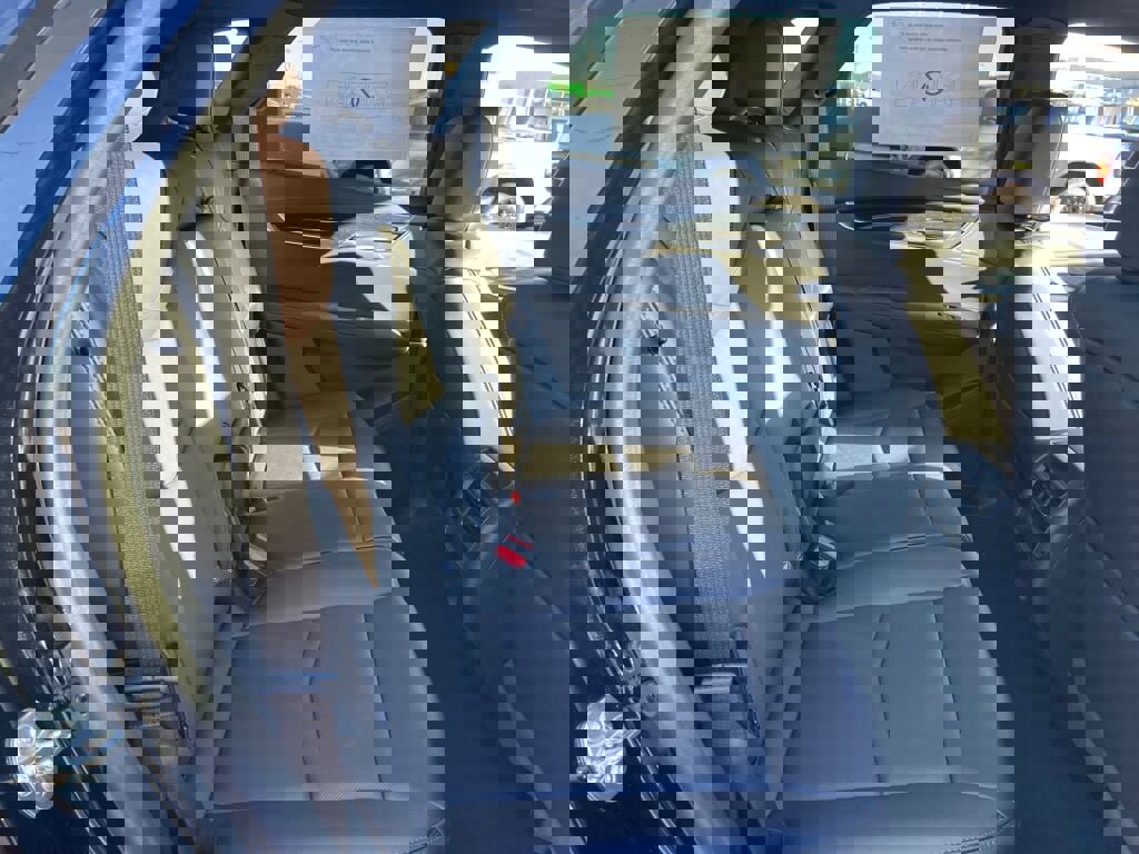 New 2025 Cadillac XT5 Premium Luxury w/ LPO, Floor Liner Package image 14