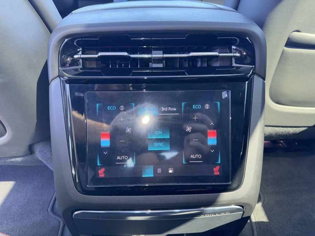 Used 2025 Cadillac Escalade IQ Luxury 1 w/ Smart Trailering package AWD/4WD image 15