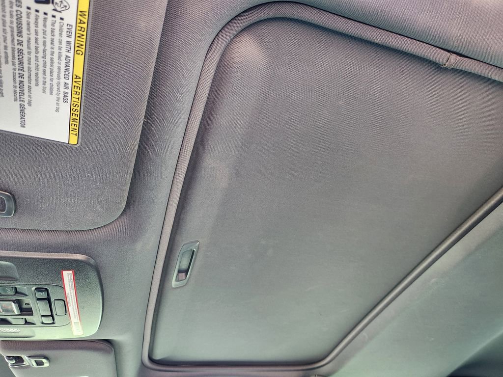 Used 2021 Toyota Avalon Limited w/ Advanced Safety Package FWD image 18