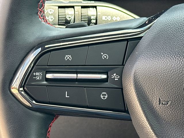 Used 2024 Chevrolet Traverse RS AWD/4WD image 34