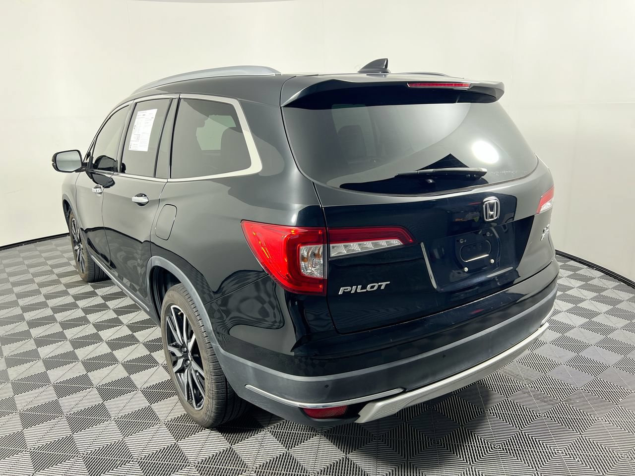 Used 2019 Honda Pilot Elite image 5