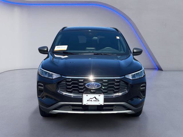 Certified 2025 Ford Escape ST-Line AWD/4WD image 9