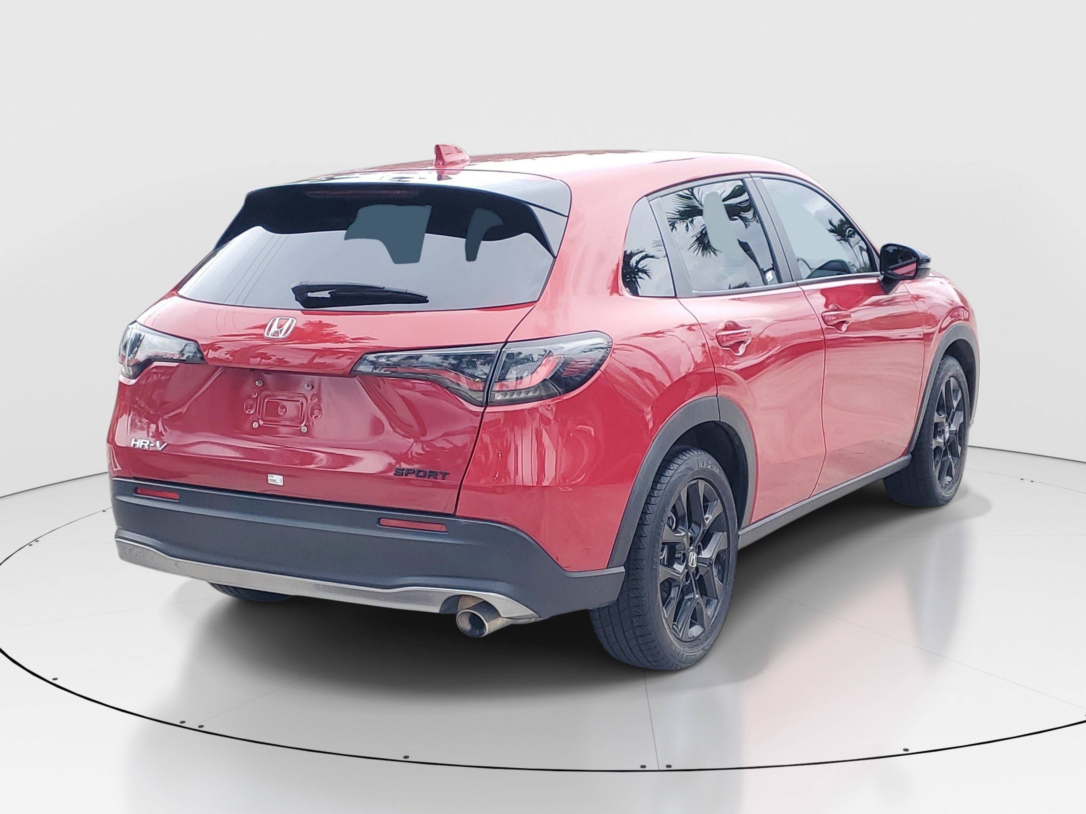 Used 2023 Honda HR-V Sport image 3