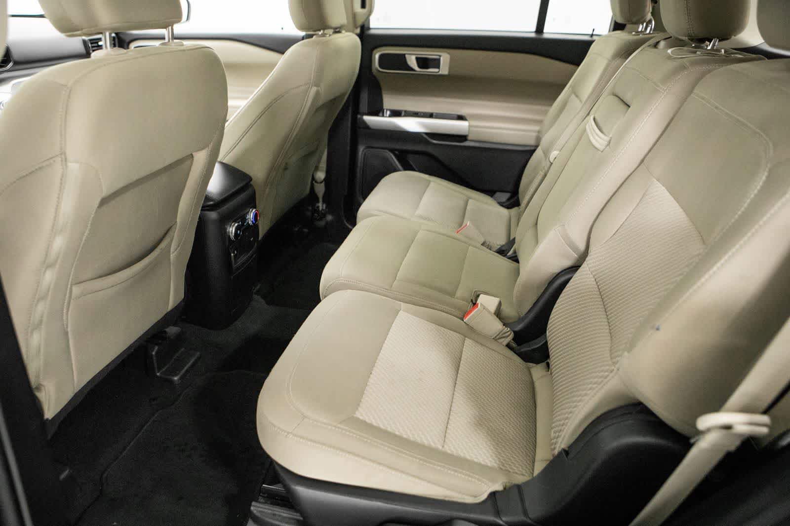 Used 2023 Ford Explorer XLT RWD image 31