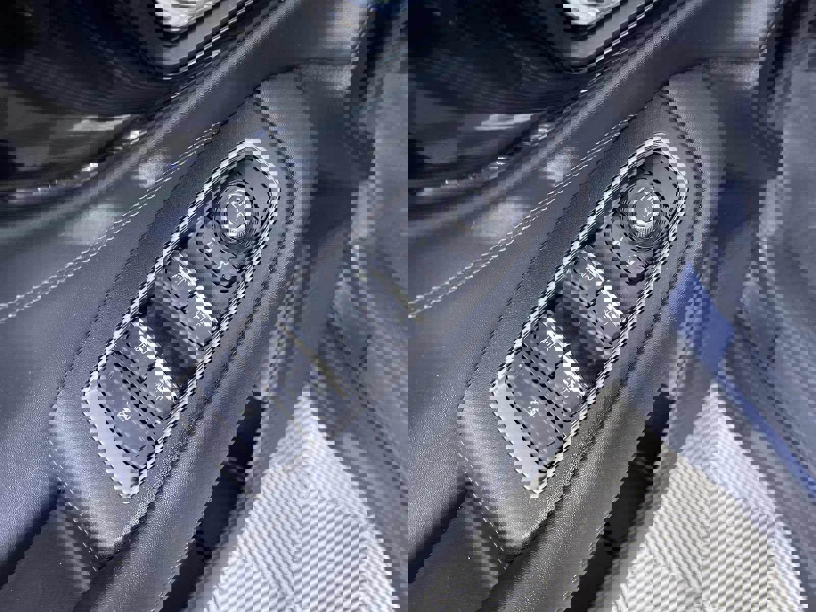 Used 2023 Subaru Outback Limited image 14