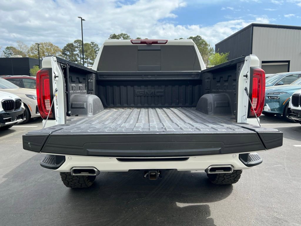 Used 2025 GMC Sierra 1500 AT4 w/ AT4 Premium Package AWD/4WD image 5