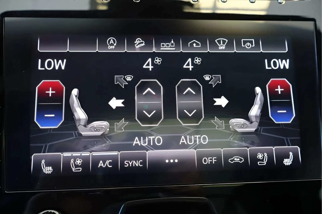 Used 2021 Lamborghini Urus AWD/4WD image 8