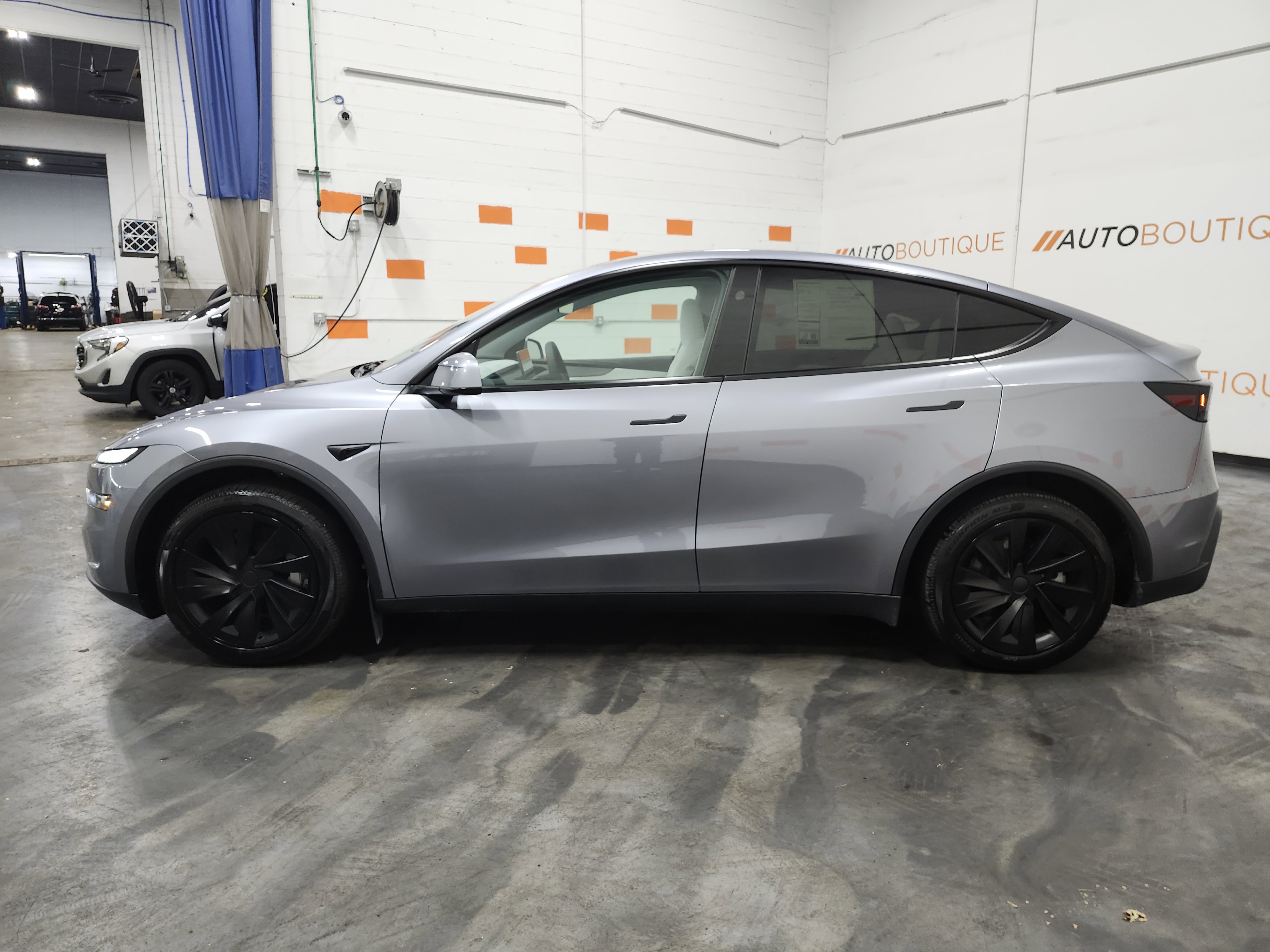 Used 2026 Tesla Model Y image 13