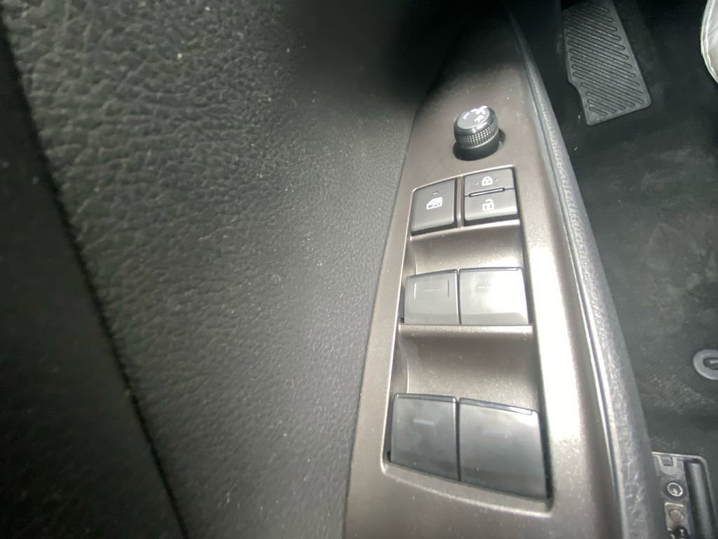 Used 2024 Toyota Camry LE FWD image 17