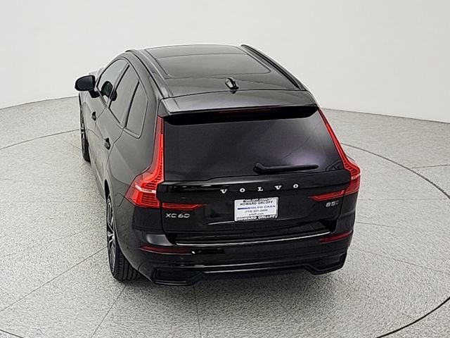 Certified 2024 Volvo XC60 B5 Plus w/ Protection Package Premier AWD/4WD image 35