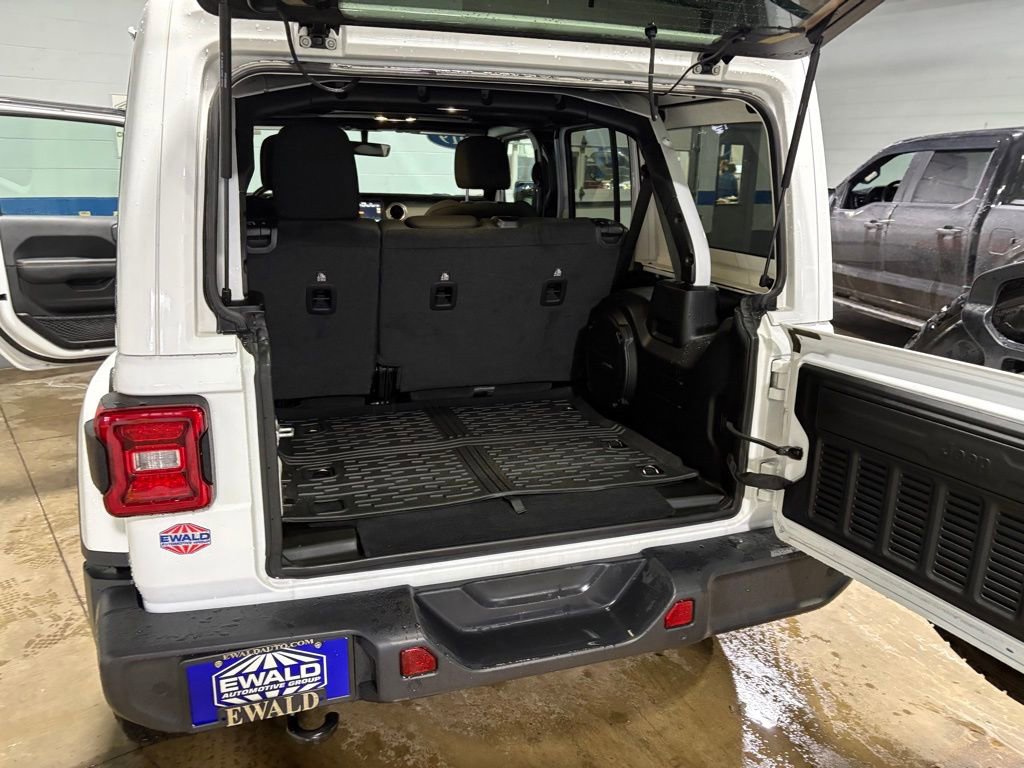 Used 2019 Jeep Wrangler Unlimited Sahara image 26