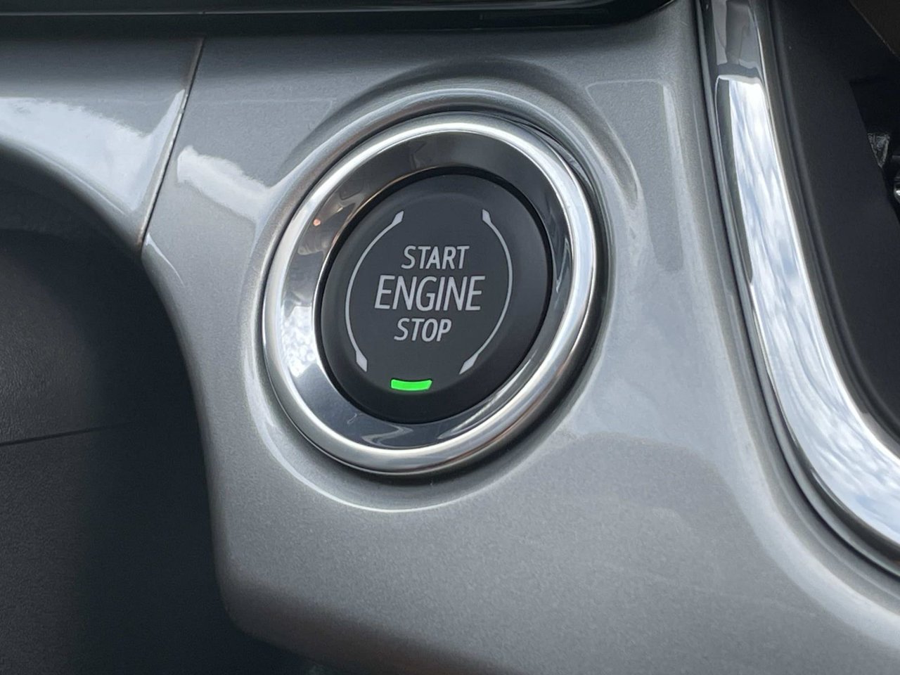 New 2026 Chevrolet Trax LT w/ LT Convenience Package FWD image 25