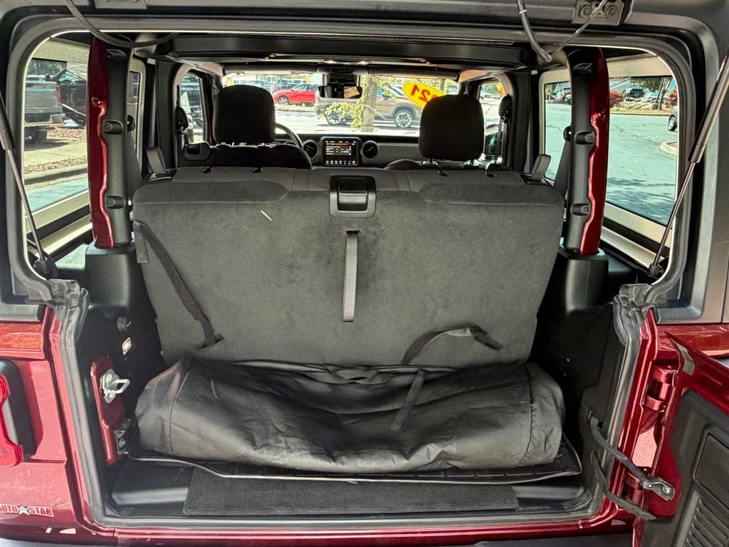 Used 2021 Jeep Wrangler Sport AWD/4WD image 30
