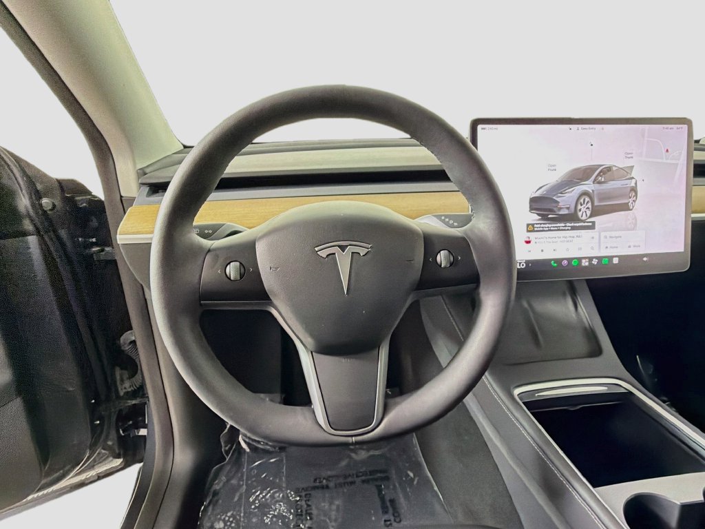 Used 2022 Tesla Model Y Long Range AWD/4WD image 11