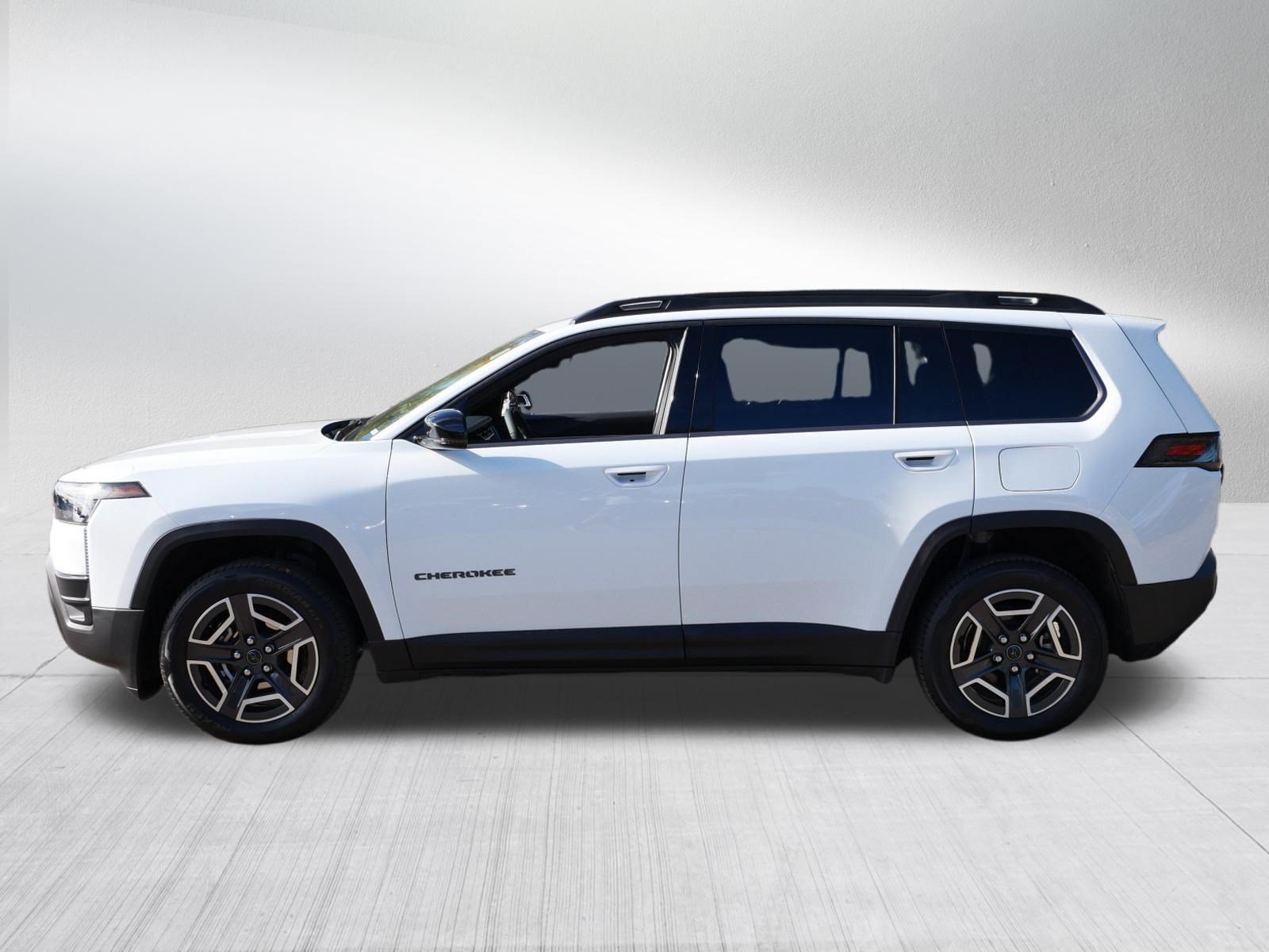 Used 2026 Jeep Cherokee Limited AWD/4WD image 4