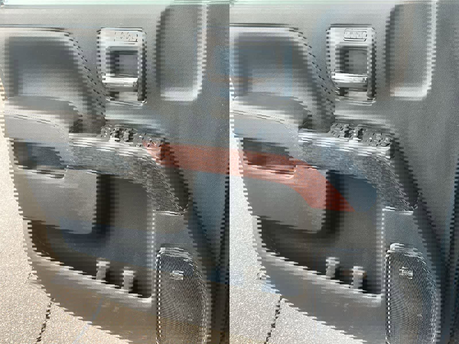 Used 2015 GMC Sierra 1500 SLT image 29