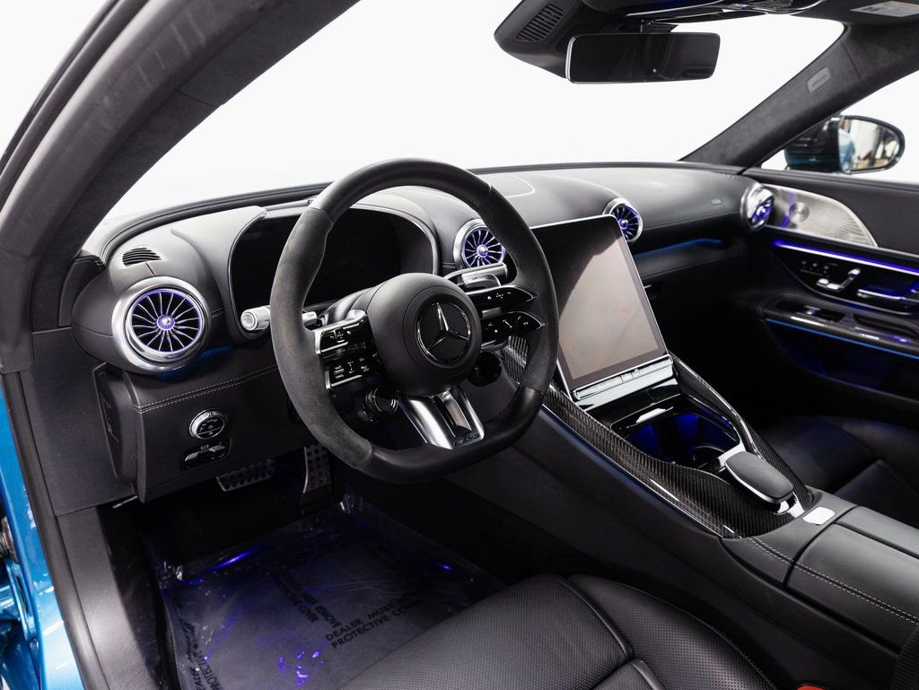 Certified 2023 Mercedes-Benz SL 63 AMG 4MATIC w/ Driver Assistance Package image 10