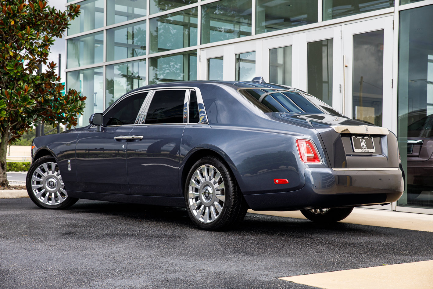 Certified 2020 Rolls-Royce Phantom Sedan RWD image 12