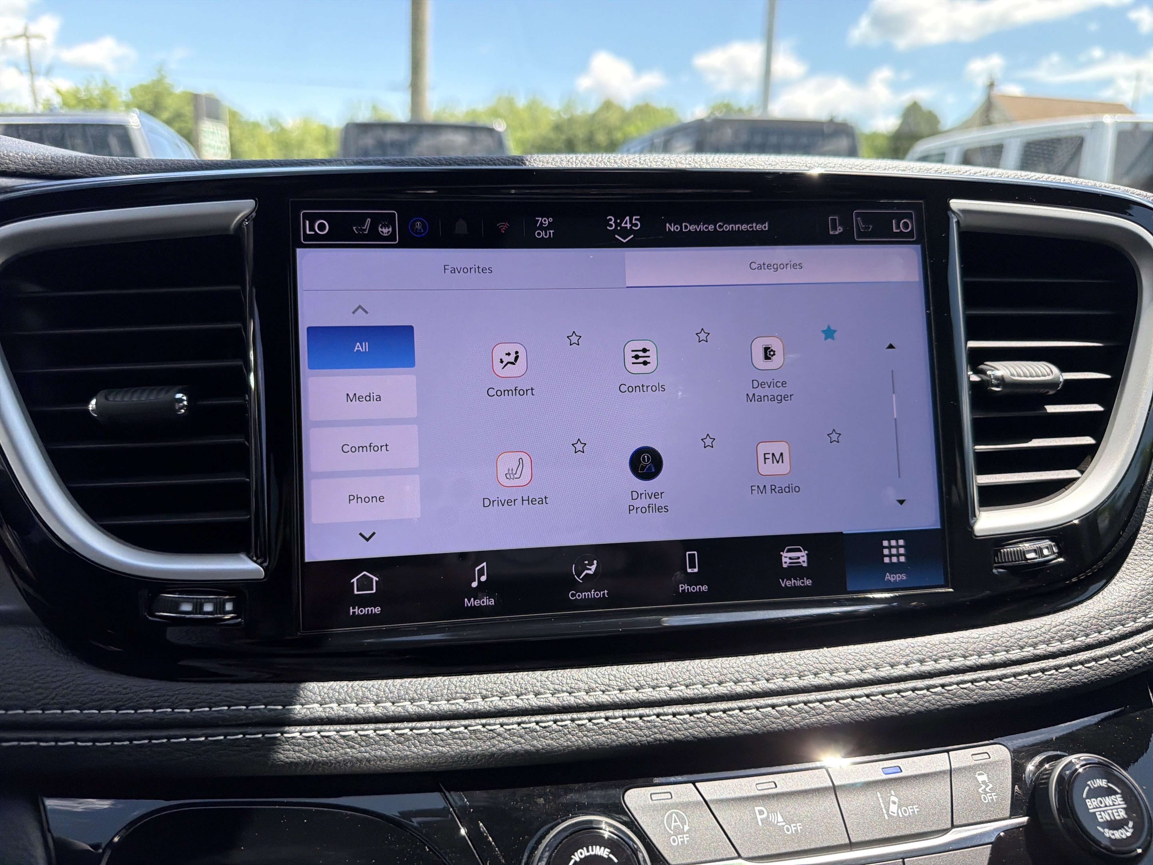 Used 2025 Chrysler Pacifica Select FWD image 28