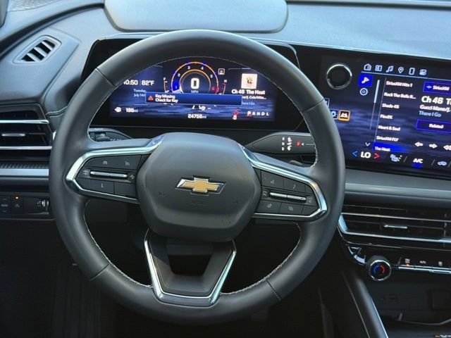 Used 2024 Chevrolet Traverse LT FWD image 20