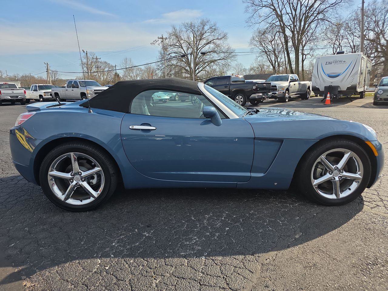 Used 2007 Saturn Sky ROADSTER w/ Premium Trim Pkg image 21