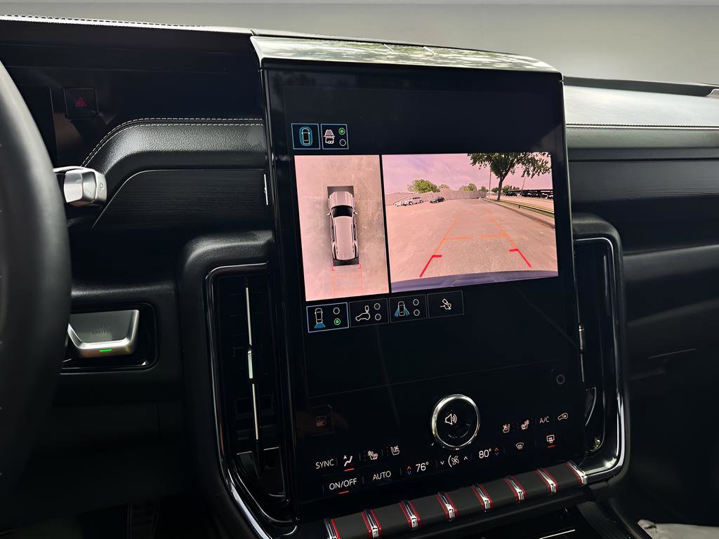 Used 2025 GMC Yukon AT4 Ultimate w/ LPO, Floor Liner Package image 12