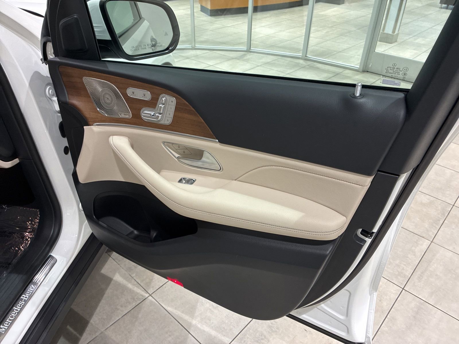 Used 2024 Mercedes-Benz GLE 350 4MATIC image 19