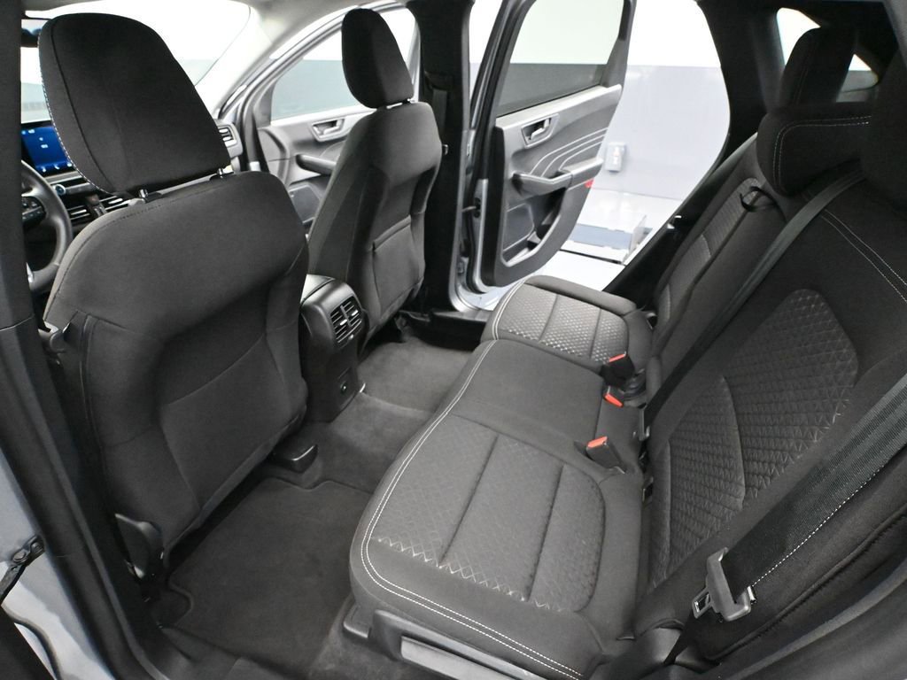 Used 2024 Ford Escape Active image 37