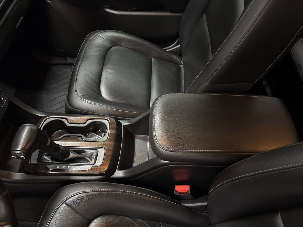 Used 2018 GMC Canyon SLT w/ Driver Alert Package image 16