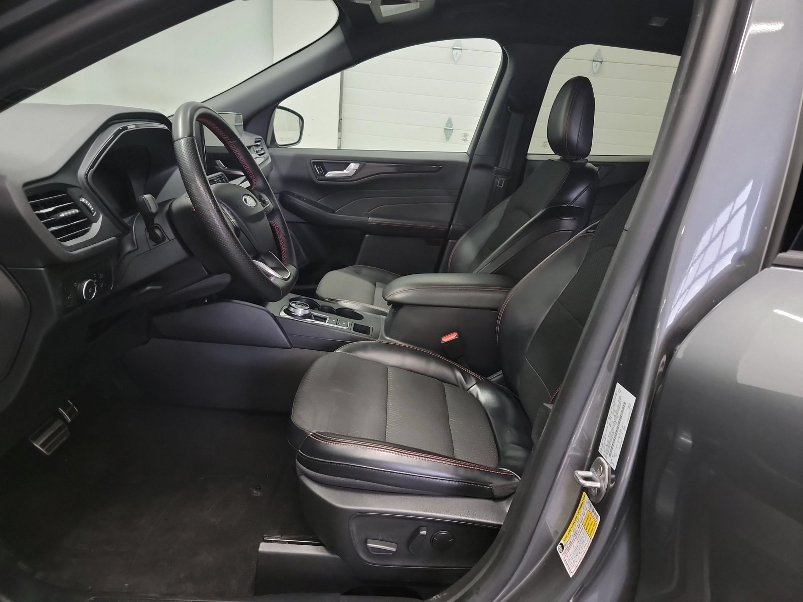 Used 2023 Ford Escape ST-Line Select w/ Tech Pack #2 AWD/4WD image 12