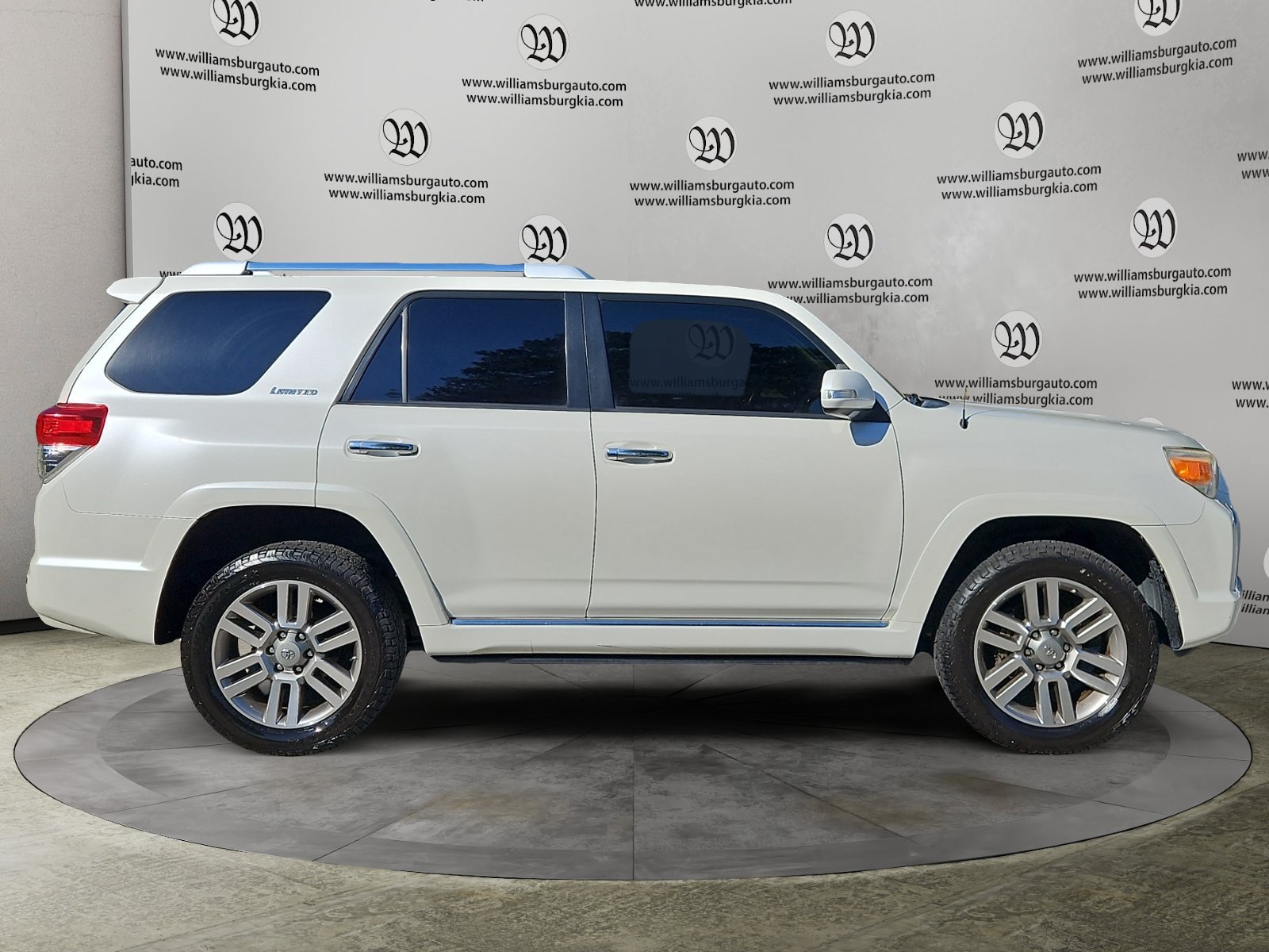 Used 2013 Toyota 4Runner Limited AWD/4WD image 6