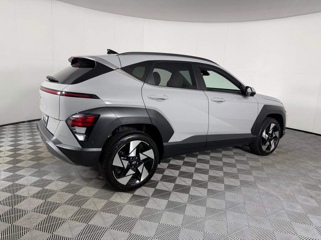 Used 2024 Hyundai Kona Limited AWD/4WD image 5