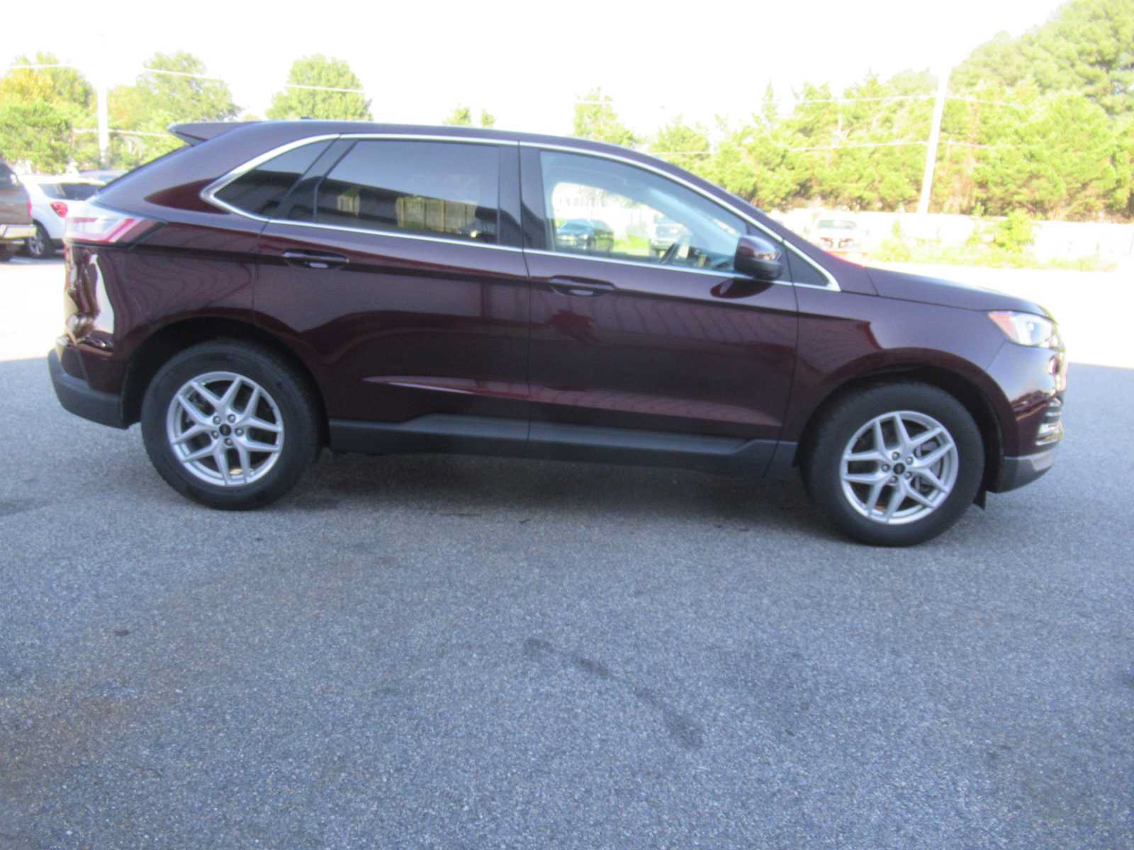 Used 2024 Ford Edge SEL AWD/4WD image 4