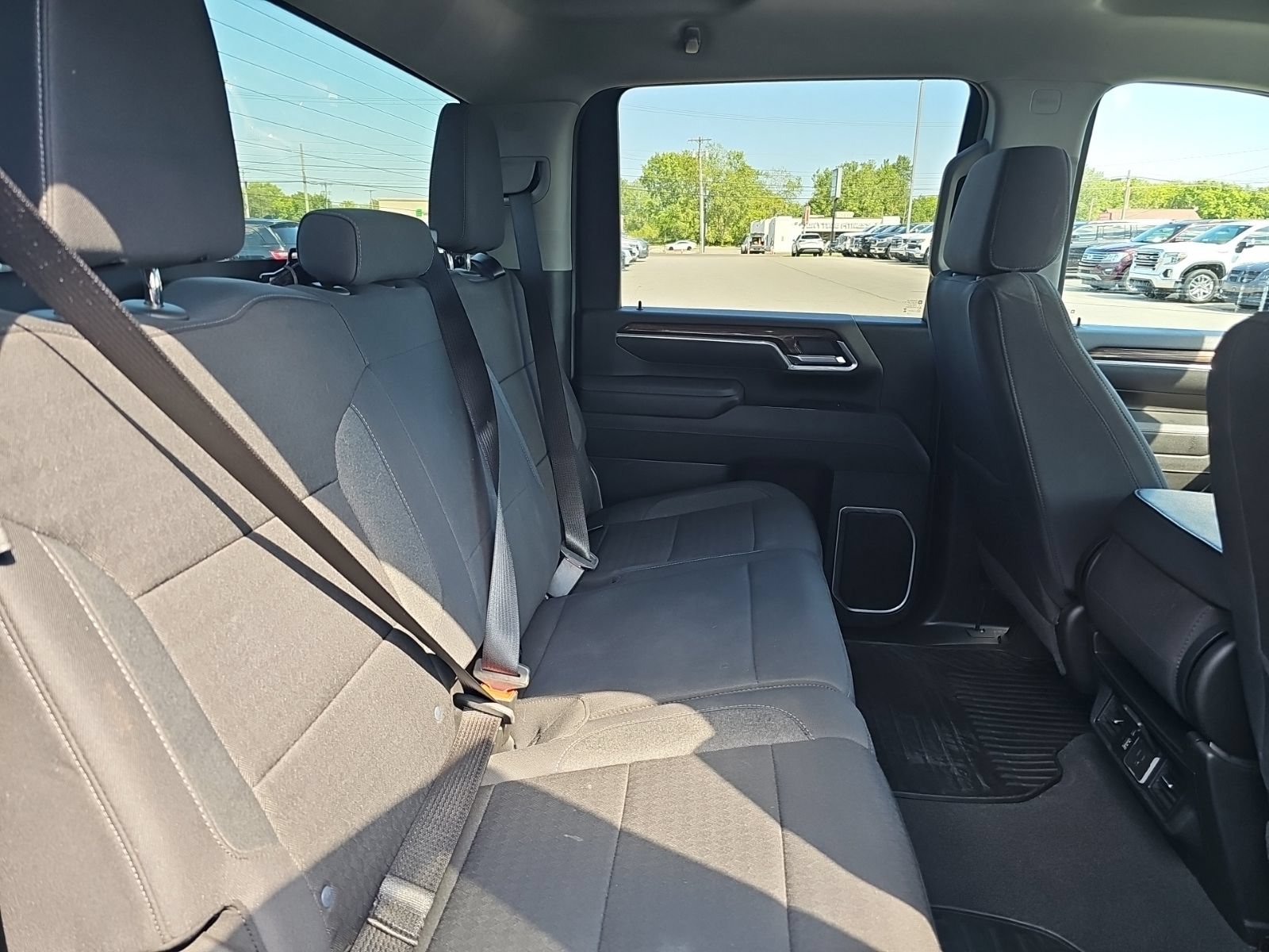 Used 2025 Chevrolet Silverado 2500 LT w/ Convenience Package AWD/4WD image 23