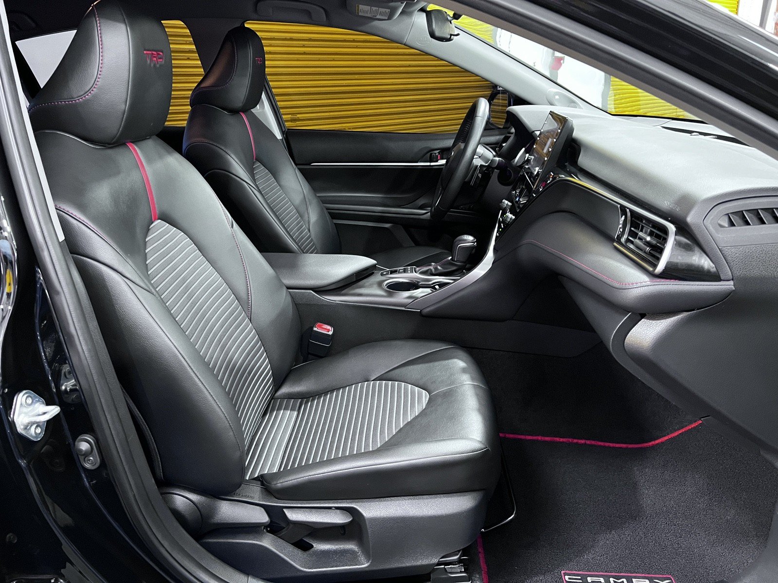 Used 2022 Toyota Camry TRD w/ TRD Package w/JBL Audio FWD image 17
