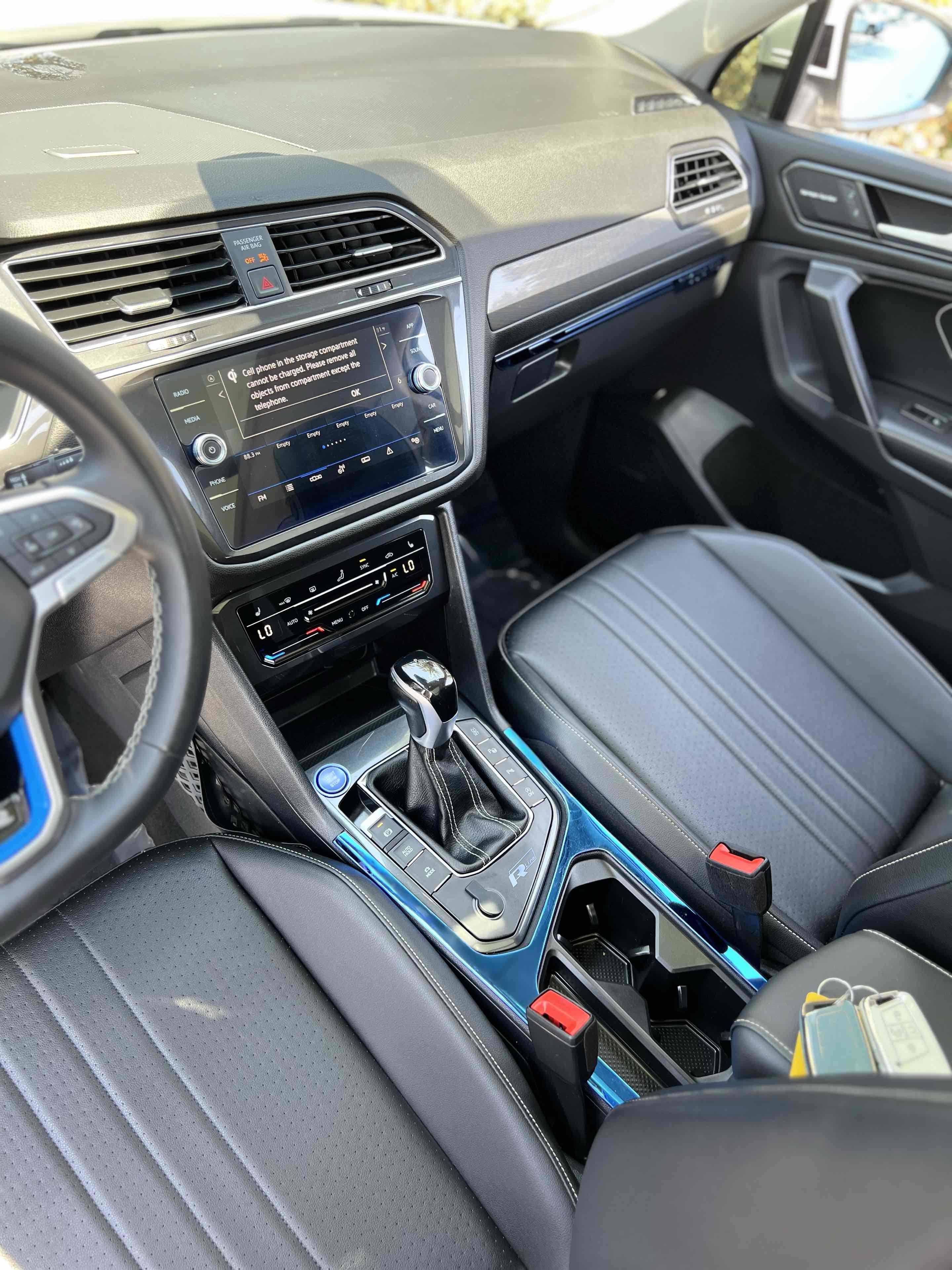 Used 2023 Volkswagen Tiguan SE w/ Panoramic Sunroof Package image 65