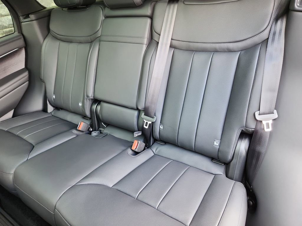 New 2025 Land Rover Range Rover SE image 25