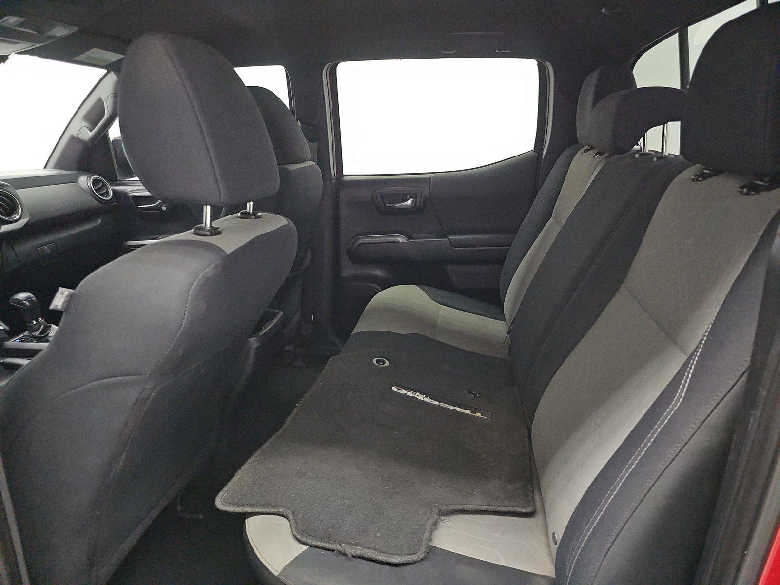 Used 2020 Toyota Tacoma TRD Sport w/ Technology Package RWD image 13