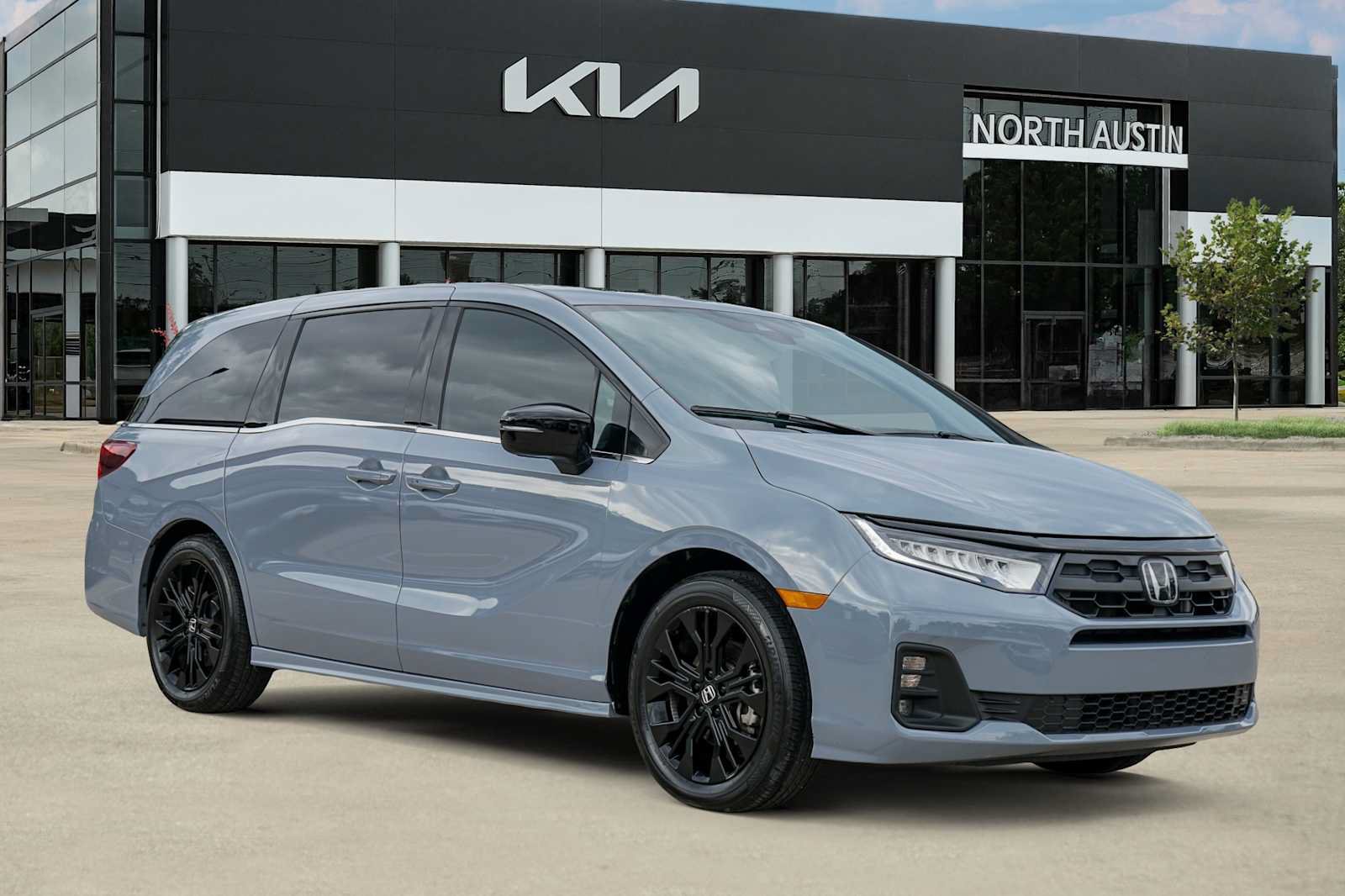 Used 2026 Honda Odyssey Sport-L image 6