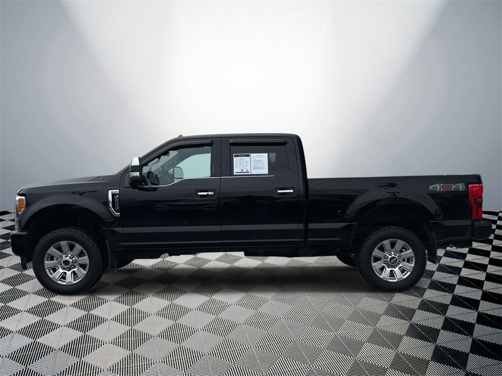 Used 2017 Ford F250 Platinum image 2