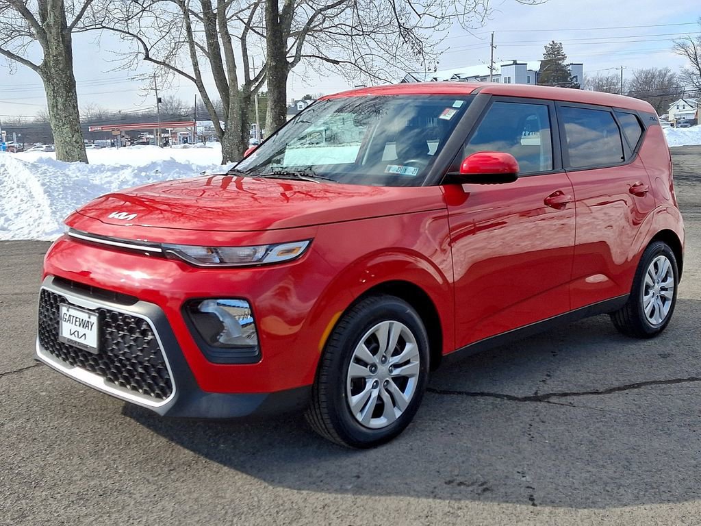 Certified 2022 Kia Soul LX image 4