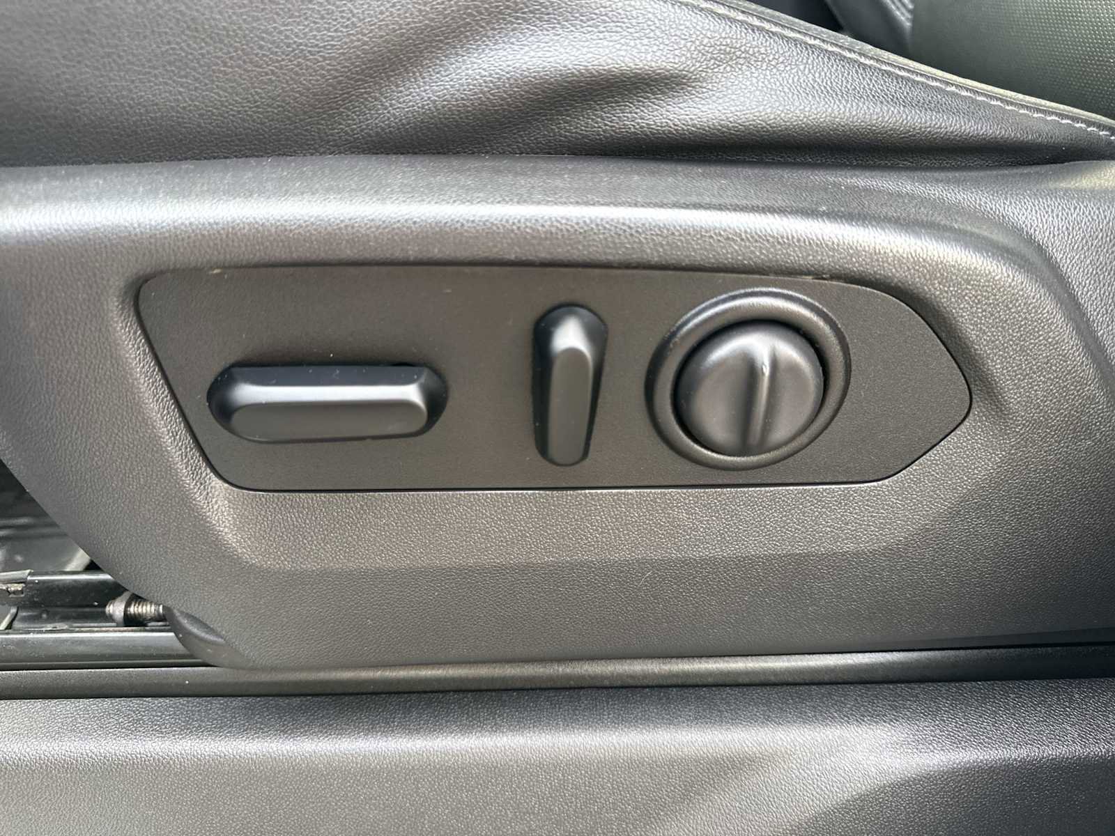 Certified 2020 Chevrolet Silverado 3500 LTZ w/ LTZ Plus Package AWD/4WD image 14