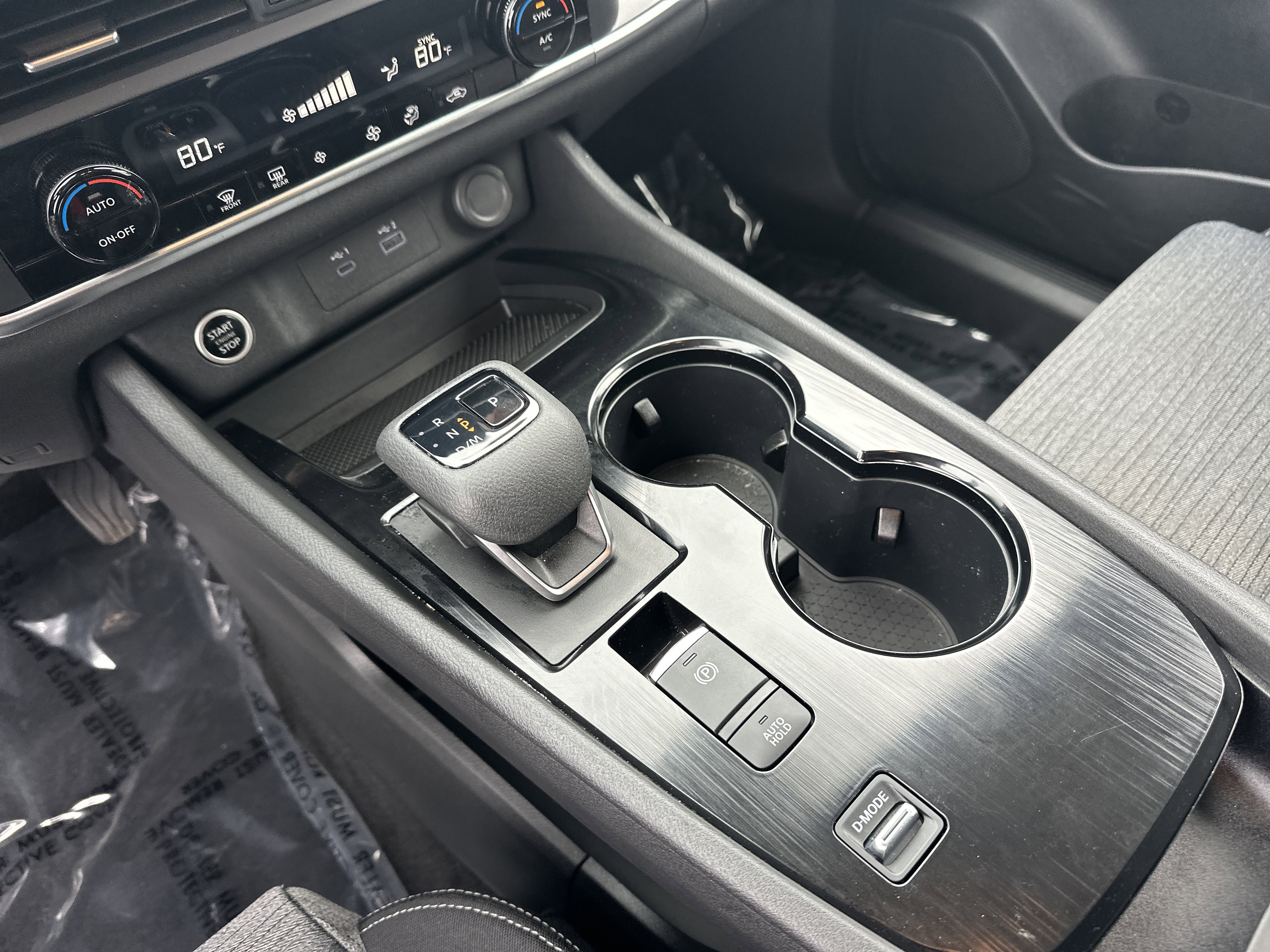 Used 2023 Nissan Rogue SV image 26