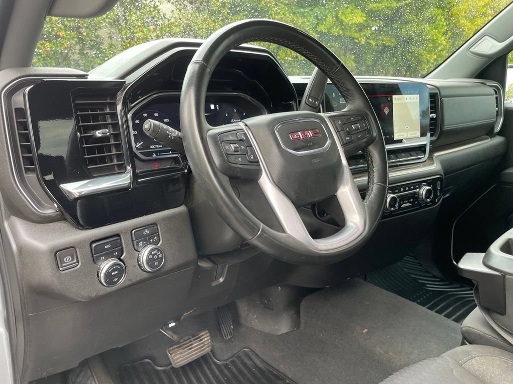 Used 2023 GMC Sierra 1500 Elevation AWD/4WD image 9